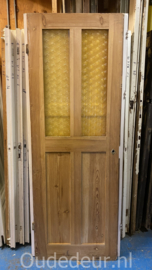 nr. 1504 oude deur met geel glas