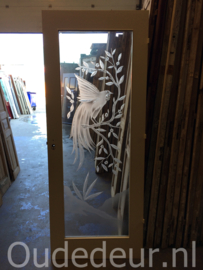 nr. GL677 deur met geetste vogel