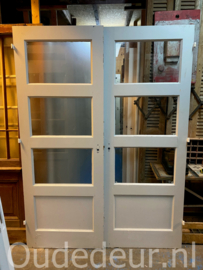 nr. 2833 deuren met vier ruiten