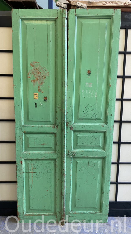 nr. set601 set oud groene deuren