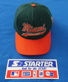 VINTAGE 90S STARTER SCRIPT PET ( LICHT GEBRUIKT } MIAMI HURRICANES ( ZEER ZELDZAAM )