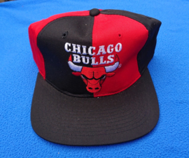 VINTAGE STARTER 90S PINWHEEL PET+TAG DEADSTOCK CHICAGO BULLS ( ZELDZAAM )