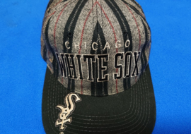 VINTAGE 90S STARTER ARCH PET ( NIEUW ZOND TAG ) CHICAGO WHITE SOX ( ZEER ZELDZAAM )