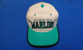 VINTAGE 90 STARTER ACADEMY ARCH PET WIT ( ZELDZAAM ) ( NIEUW ) FLORIDA MARLINS