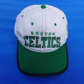 VINTAGE 90S STARTER ACADEMY ARCH PET ( LICHT GEBRUIKT ) BOSTON CELTICS ( ZELDZAAAM )