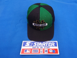 VINTAGE 90S STARTER PINWHEEL PET ( LICHT GEBRUIKT ) NOTRE DAME FIGHTING IRISH  ( ZELDZAAM )