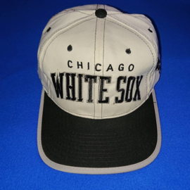 VINTAGE 90S STARTER ACADEMY ARCH PET ( NIEUW ZOND TAGS ) CHICAGO WHITE SOX ( ZEER ZELDZAAM )