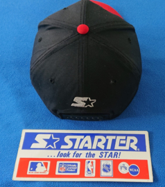VINTAGE 90S STARTER SCRIPT PET ( LICHT GEBRUIKT ) ATLANTA BRAVES ( ZELDZAAM )