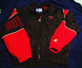 VINTAGE 90S STARTER WINDBREAKER ( LICHT GEBRUIKT ) CHICAGO BULLS