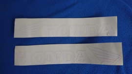 STICK SET HONDA 20 BIJ 2 WIT VOOR TANK,KAPPEN ETC