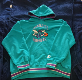 VINTAGE 90S STARTER CAPUCHON TRUI ( LICHT GEBRUIKT ) CHARLOTTE HORNETS ( ZELDZAAM )