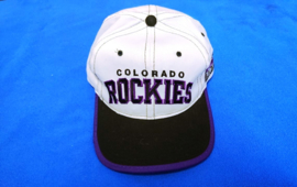 VINTAGE 90 STARTER ACADEMY ARCH PET WIT ( ZELDZAAM ) ( NIEUW ) COLORADO ROCKIES