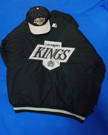 VINTAGE 90S STARTER PUFFER JAS+PINSTRIPE PET ( LICHT GEBRUIKT ) LOS ANGELES KINGS ( ZELDZAAM )