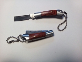 Metal Keychain - KNIFE with Butcher / Razor-Look Blade