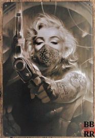 Metalen bord : Marilyn Monroe Bandana, Tattoos & Guns (300x205 mm)
