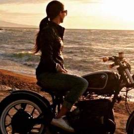 BMW Motorrad - classic custom bikes & some girls