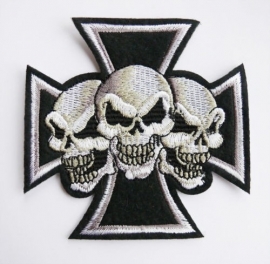 Patch - White Maltezer Cross with Three Skulls