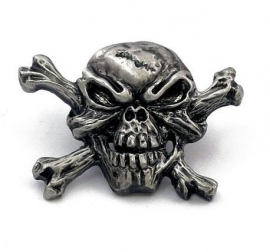 P177 - Pin - Evil Skull with Crossed Bones (bad bones)