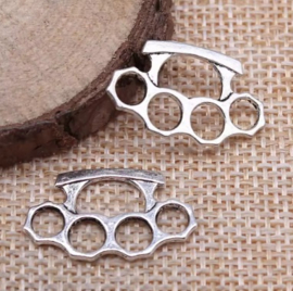 Knuckle Duster - Silver color - Charm