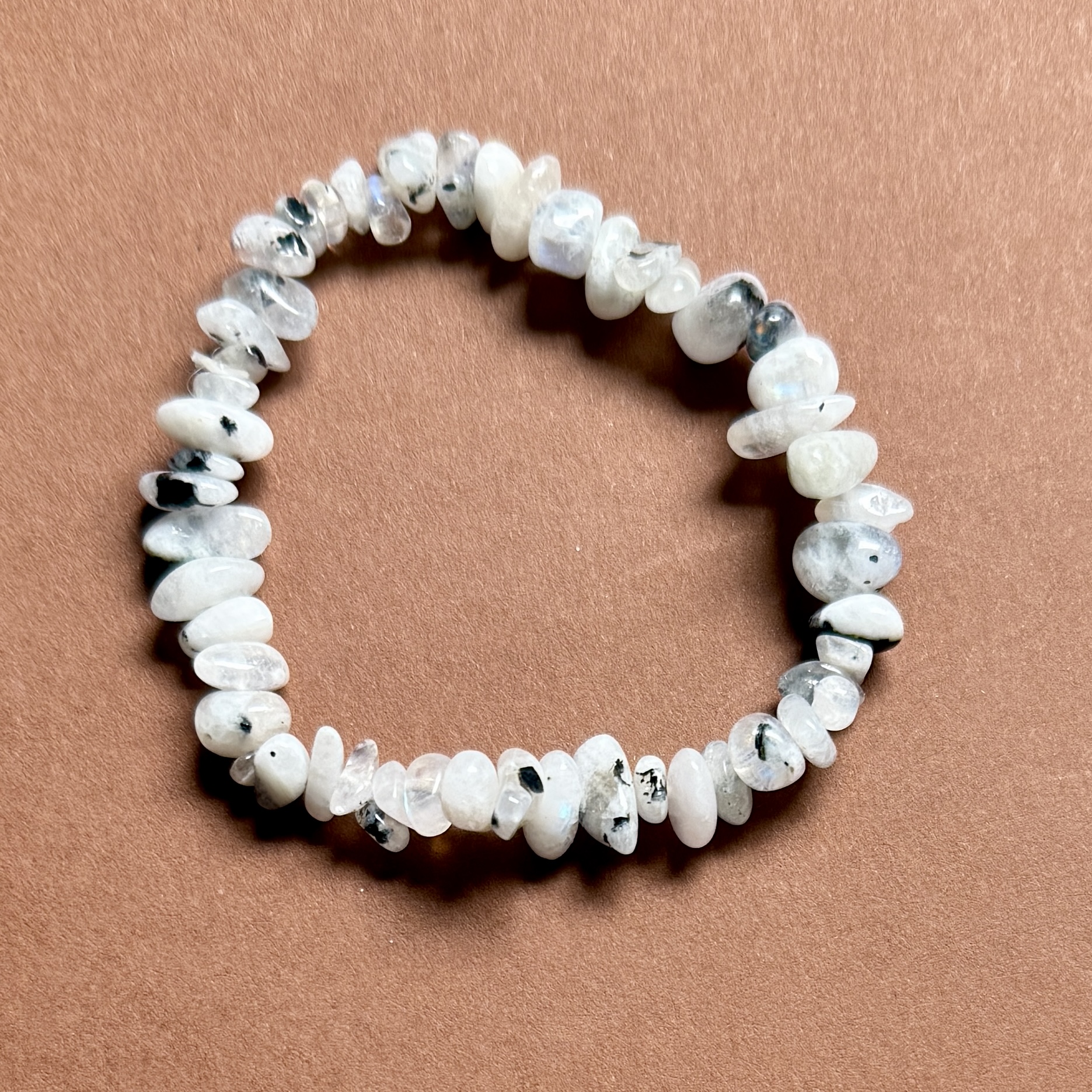 Armbandje Maansteen wit split