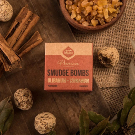Sagrada Madre smudgebombs Olibanum Kaneel