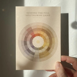 Anna Cosma - Ansichtkaart 'Sending the Full Spectrum of Light'