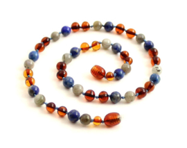 Barnsteen ketting baby/peuter cognac met lapis lazuli en labradoriet
