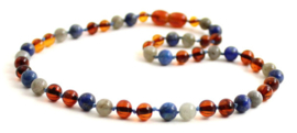 Barnsteen ketting kind cognac met lapis lazuli en labradoriet