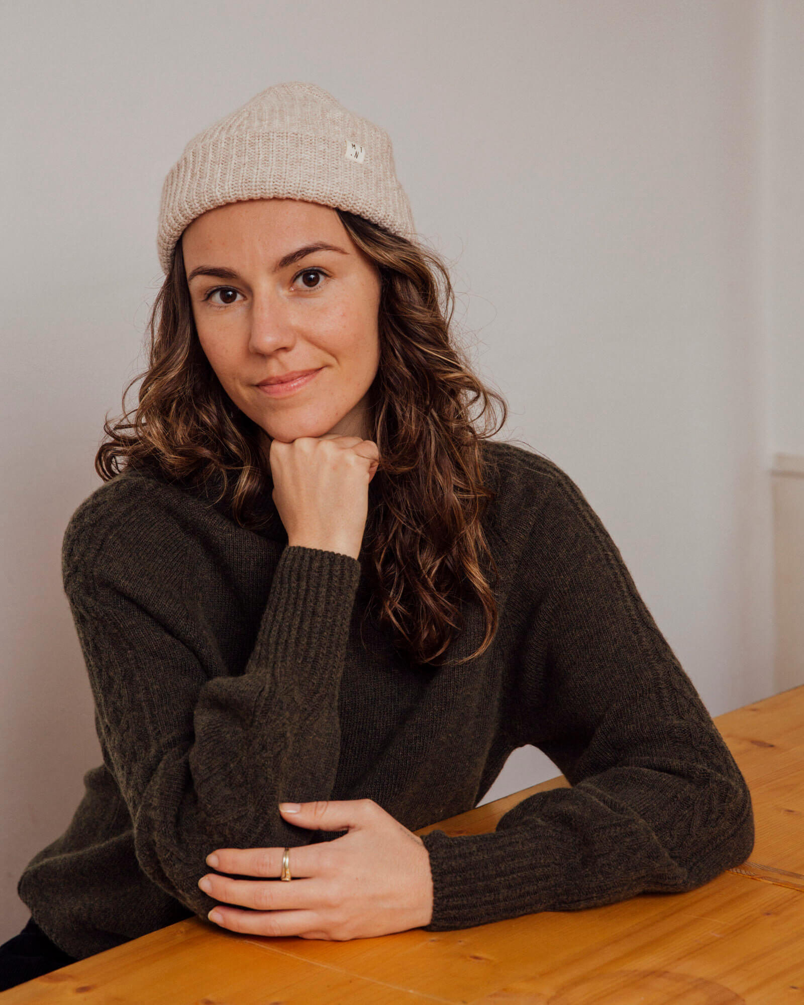 Matona Women lamswollen Cable knit sweater Olive