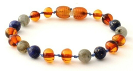 Barnsteen armbandje baby/peuter cognac met labradoriet en lapis lazuli