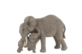 Olifant knuffelt kalf - grijs