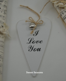 Houten hartje met tekst I love you