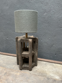Stoere naturel bruine houten tafellamp landelijk stoer robuust cotton Mill medium aura Peeperkorn