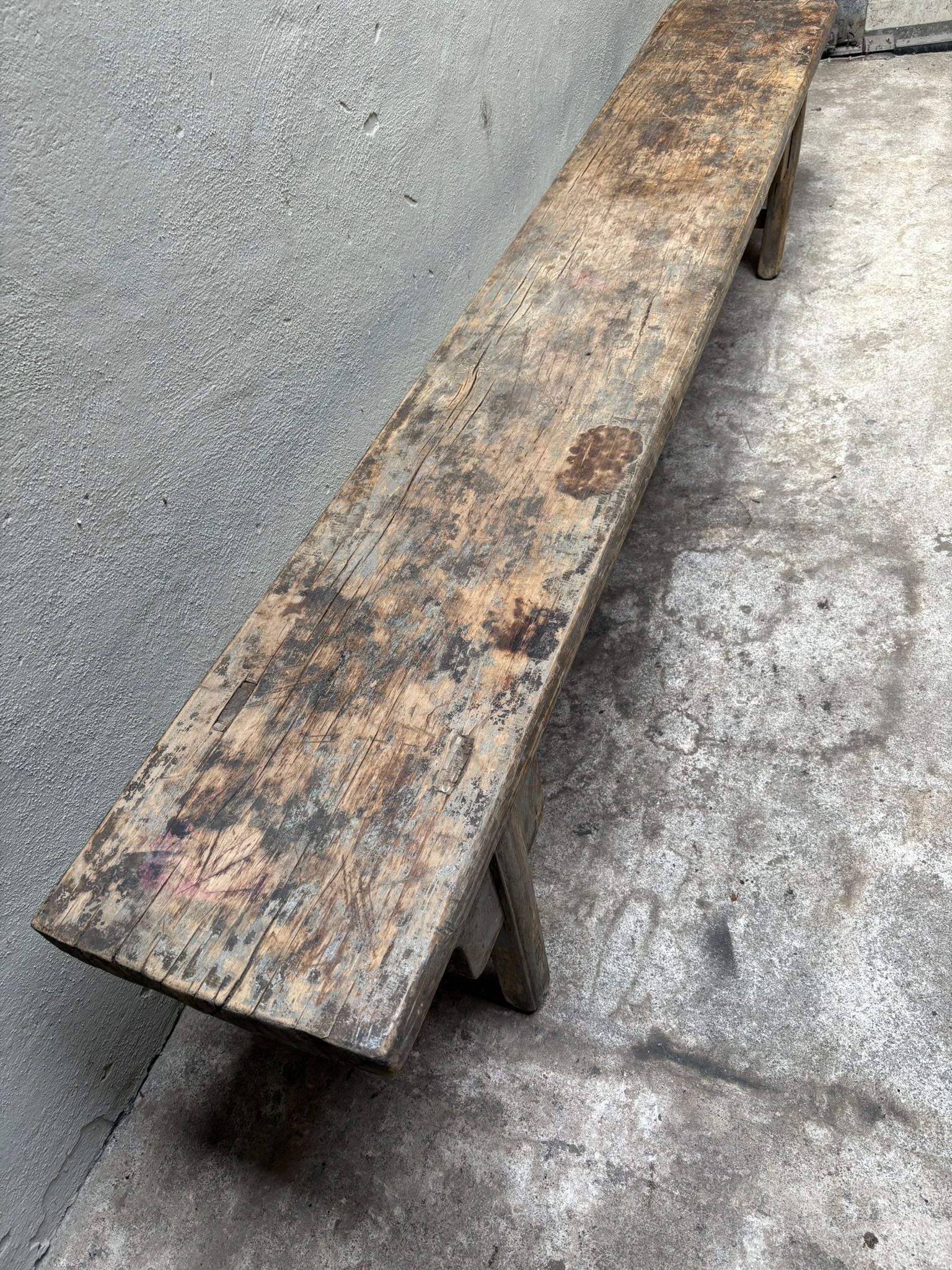 Prachtige oude vergrijsd houten bank sodetable 236 cm lang landelijk stoer