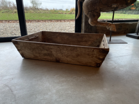Mega grote oude houten meelbak trog voederbak voedertrog mangelbak hondenmand met oud beslag handvaten bak schaal landelijk industrieel vintage oud hout