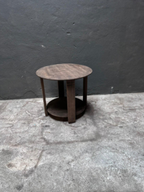 Oud rond vergrijsd houten tafel tafeltje bijzettafel wijntafeltje salontafel rustiek verweerd