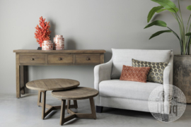 Mooi vergrijsd houten ronde tafel salontafel bijzettafel landelijk groot doorsnede 75 x H42 cm