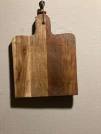 Stoere landelijke oude brede houten broodplank snijplank kaasplank landelijk stoer robuust