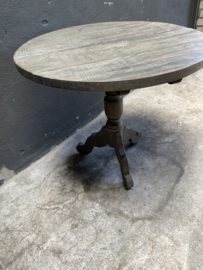 Oud vergrijsd houten tafel tafeltje rond 80 cm bijzettafel bijzettafeltje wijntafel wijntafeltje landelijk stoer grijs