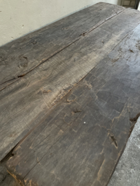 Hele stoere oude grof grove vegrijsd houten tafel 190 x 94 x H79 cm eettafel bureau euro werktafel werkbank van oude deur keukentafel landelijk stoer vintage urban industrieel