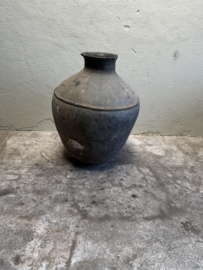 Prachtige antieke claypot Nepal kruik stenen vaas pot landelijk stoer sober vintage 62 x 46 cm