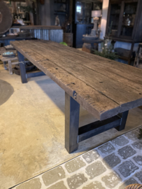 Stoere oude industriële tafel 300 cm eettafel workmate werkbank werktafel vintage metalen onderstel