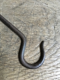 Lange gietijzeren s haak landelijk 20 cm lang haakje