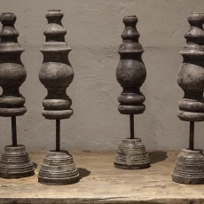 Set van 4 ornamenten Grey grijs black houten ornament op pin standaard landelijk stoer