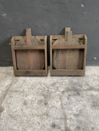 2 hele stoere houten planken in houder broodplank landelijk Brocant stoer naturel