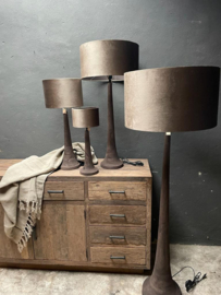 Stoere bruine houten balusterlamp tafellamp 50 cm tafellamp landelijk stoer robuust umber
