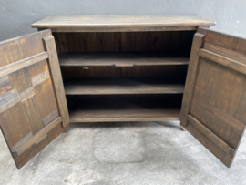 Prachtige oud vergrijsd houten 2 deurs kast dressoir tv meubel  landelijk stoer boeren sober vergrijsd 140 x 45 x H116 cm