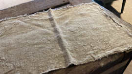 Shabby doek gerafeld 40x60 cm grof linnen decoratie  doek stoffen lap placemat naturel beige