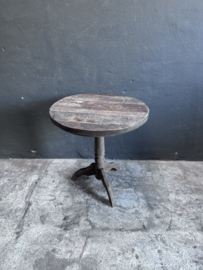 Oud vergrijsd houten tafel tafeltje rond 71 cm wijntafel wijntafeltje landelijk stoer grijs bijzettafel bijzettafeltje C3