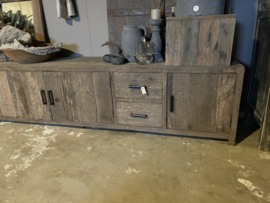 Prachtig groot stoer grof houten Dressoir 240 cm tv kast televisiemeubel landelijk robuust industrieel